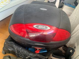 top case moto Givi