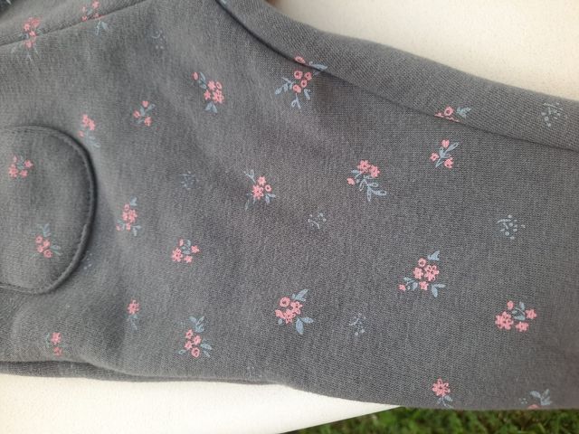 Pantalón bebé niña.