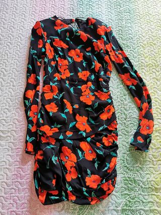 Vestido amapolas Zara
