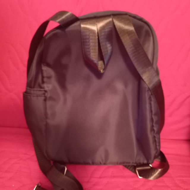 Mochila pequeña marrón nueva