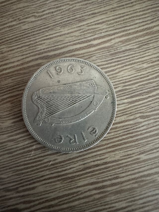 Preziosa e grande moneta Irlanda anno 1963
