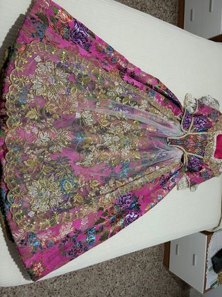 Vestido fallera Fuscsia