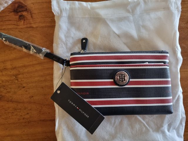 Pochette Tommy Hilfiger