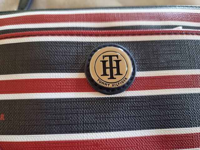 Pochette Tommy Hilfiger