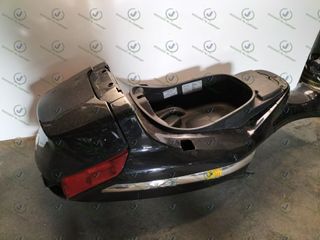 CARENADO TRASERO PIAGGIO X8 125 (M36) Otto --  11 