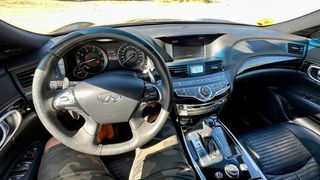 Infiniti Q70 2014