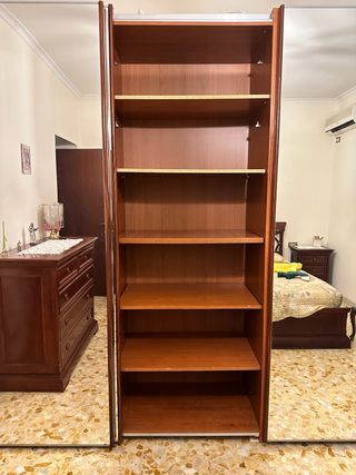 Camera da letto completa.