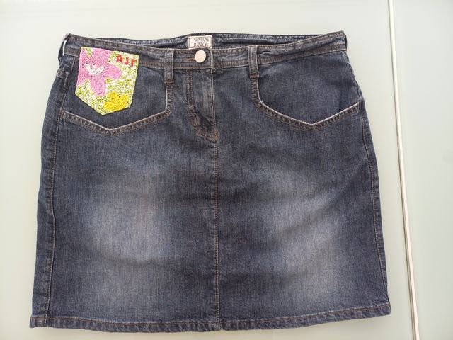 Armani Junior falda corta vaquera para niña