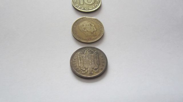 MONEDAS ANTIGUAS PESETAS Y PENIQUES