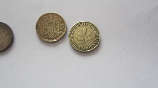 MONEDAS ANTIGUAS PESETAS Y PENIQUES