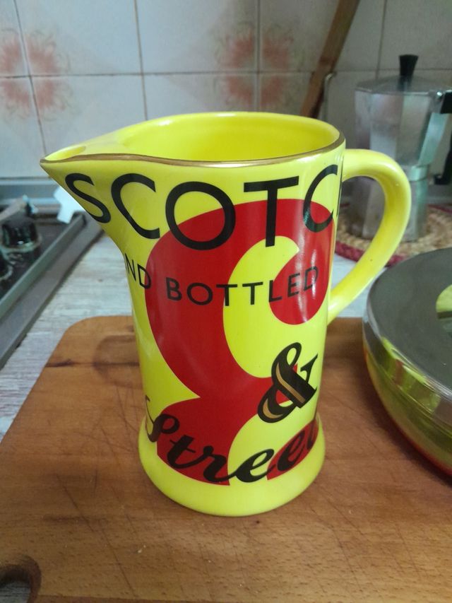 POSACENERE, SIFONE E CARAFFA + J&B GIFT