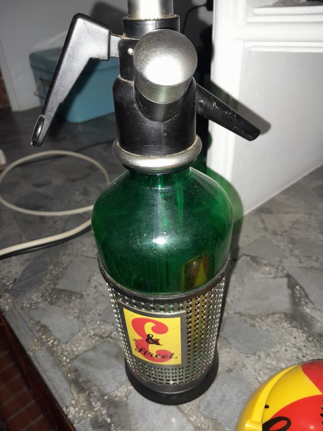 POSACENERE, SIFONE E CARAFFA + J&B GIFT