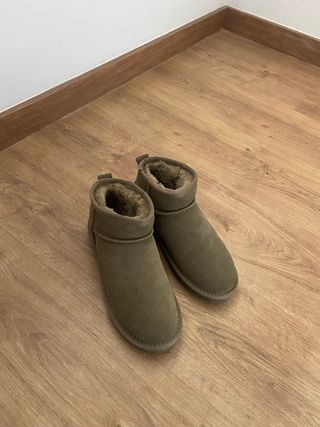 botas UGG taupe