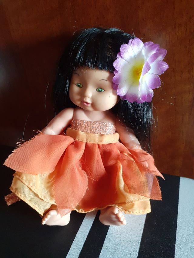 Bambola da collezione - hawaiana