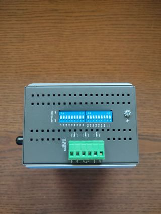 Switch ethernet 16 porte MOXA EDS-316