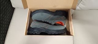 Botas de seguridad a estrenar