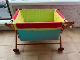 Mini cuna de madera
