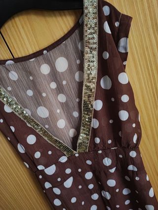 Blusa lunares y lentejuelas