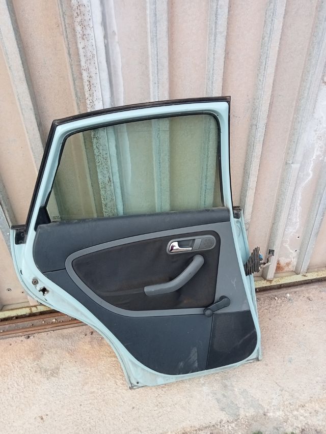 mueble puerta Seat Ibiza