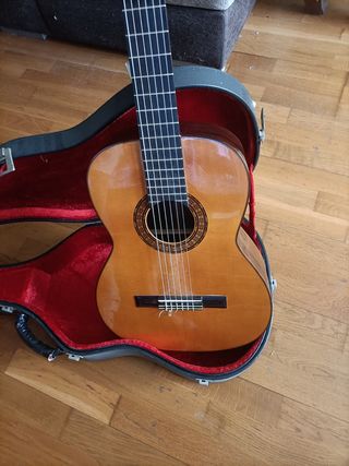 Guitarra Antigua acústica española