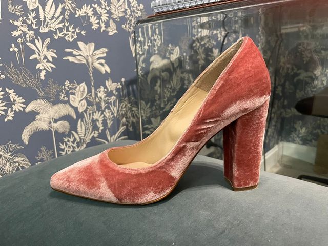 Zapatos stiletto modelo catalina terciopelo rosa