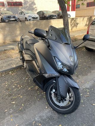 TMAX 530 