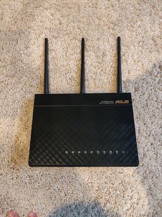 Router Asus RT68U