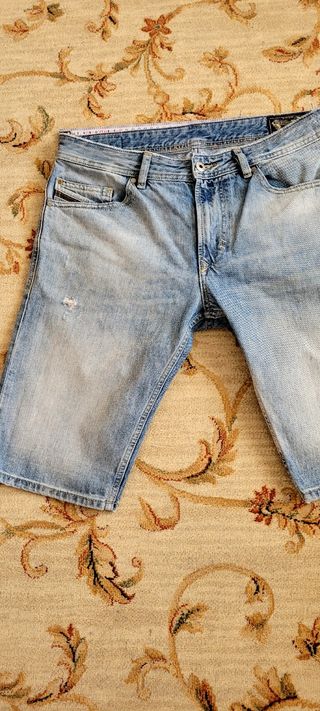 DIESEL pantalón corto