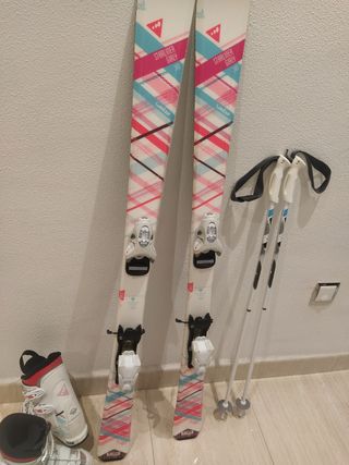 botas y bastones esquí niña