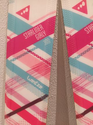 botas y bastones esquí niña