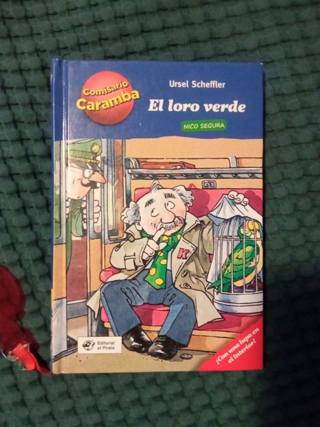 Comisario Caramba El loro verde