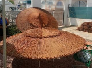 Se hacen sombrillas y se reparan