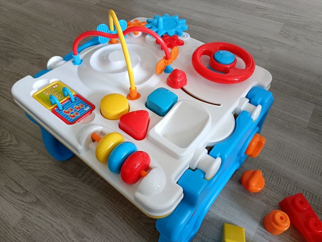 Mesa aprendizaje infantil