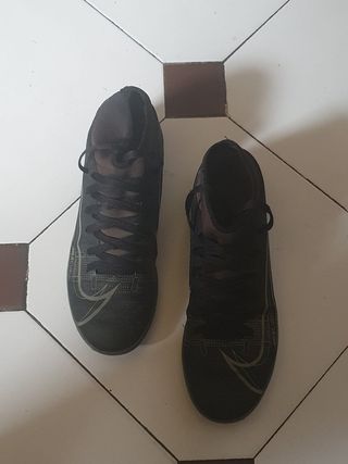 Botas de fútbol.. Nike