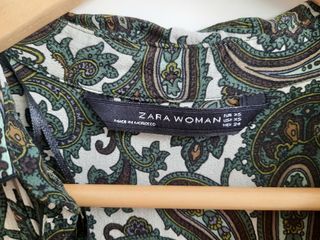 Camisa paisley de Zara