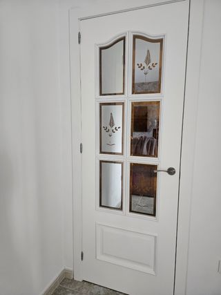 Puertas blancas URGE VENTA
