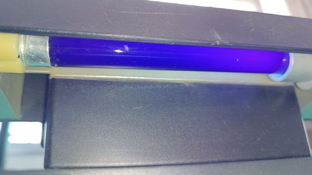 Rilevatore di banconote contraffatte UV