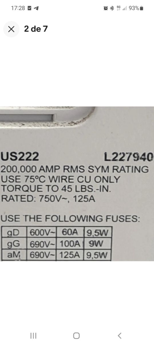 Portafusible 2 polos+2 fusibles+soporte