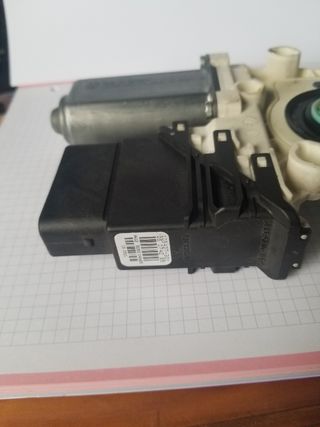 Motor elevalunas
