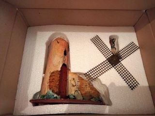 Noria y molino de belén con figuras 10-11 cm
