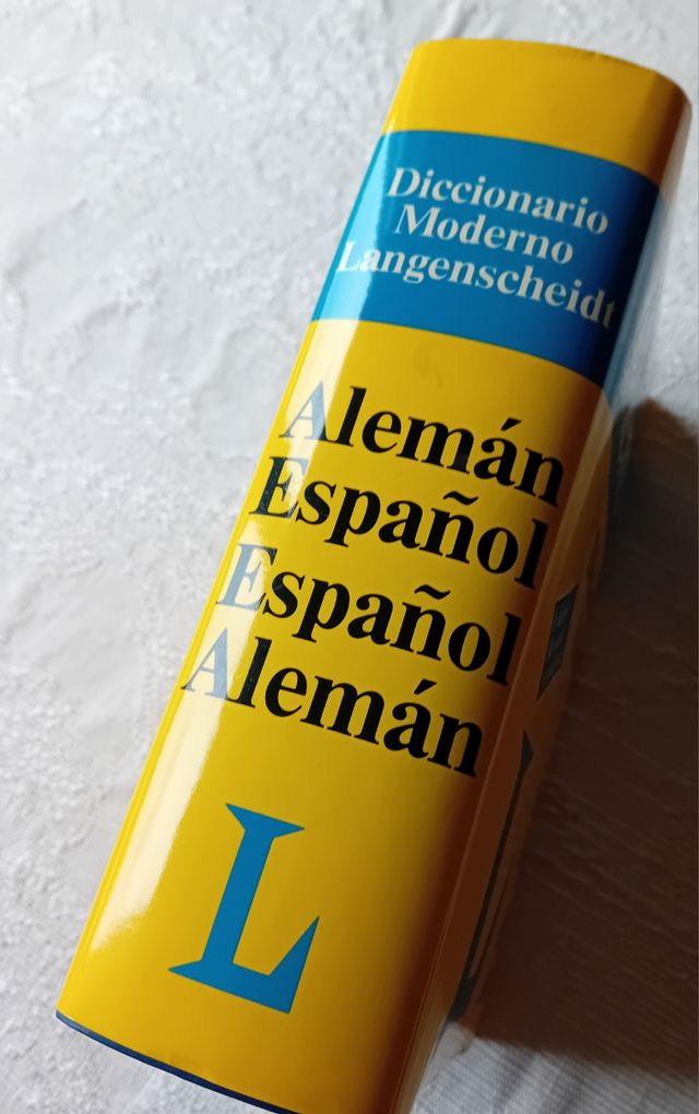 Diccionario alemán. LANGENSCHEIDT