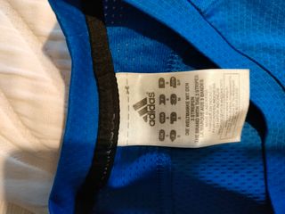 Ropa deportiva con defectos 