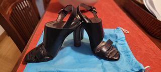 Sandalias negras piel 