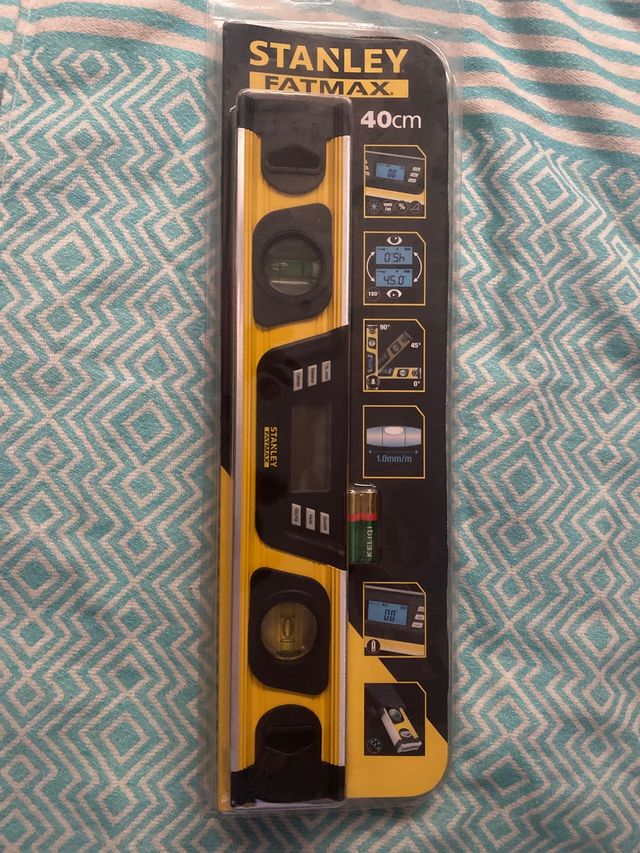 nivel digital stanley fatmax