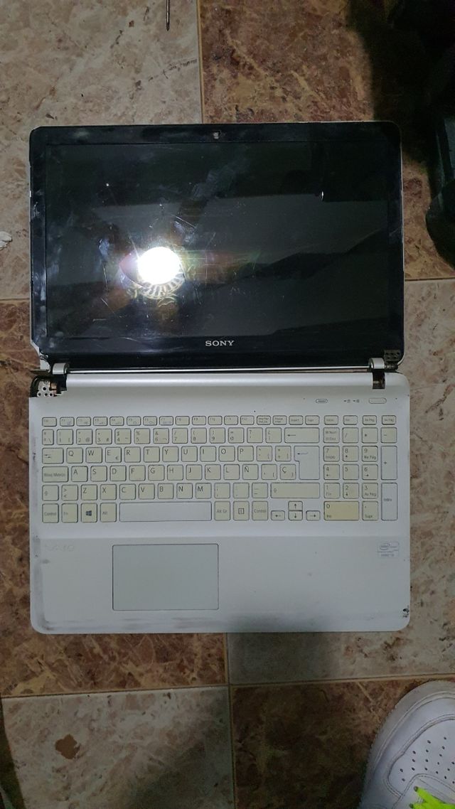 Sony Vayo SVF152A29M