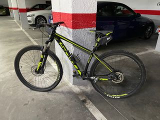 Bicicleta scott scale