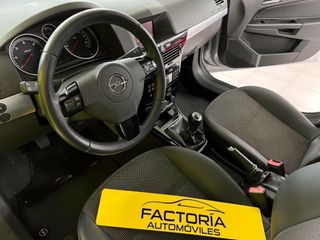 Opel Astra 2010