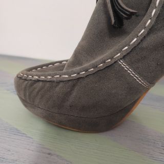 Zapatos abotinados de ante