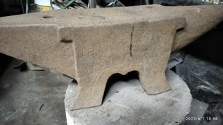 Yunque Herreroventa en persona