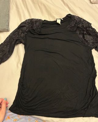 Camiseta negra embarazada M H&M manga francesa